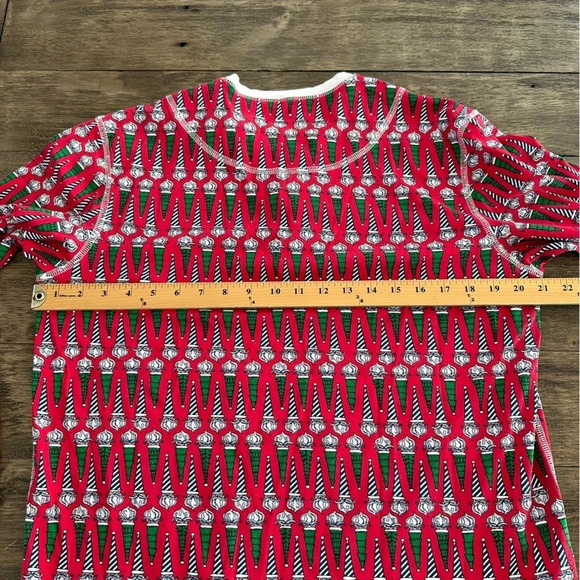 TOP ONLY Roller Rabbit Maisonette St Nick pajama top Spencer Medium Red Holiday - Picture 7 of 7